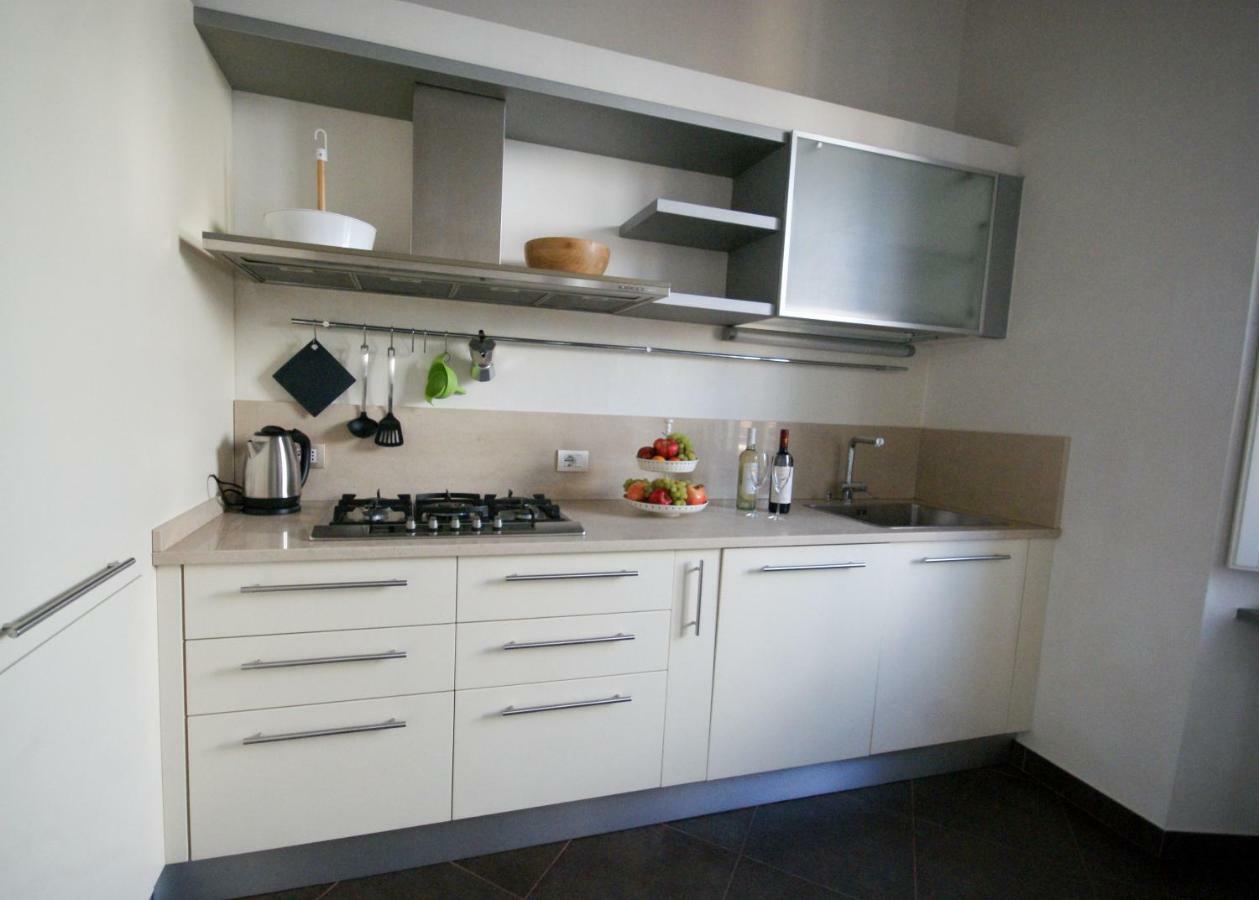 Tabacchi Luxury Apartment In Lucca Historical Center Near Toll Parking Exterior foto